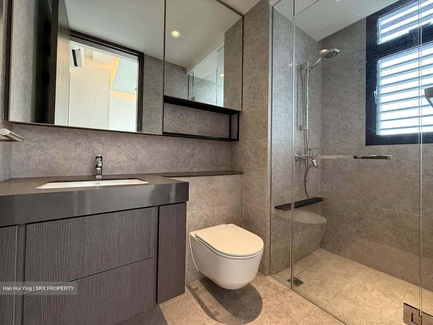 Avenue South Residence (D3), Apartment #626519451